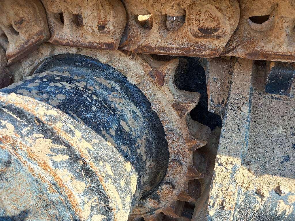 Caterpillar 350 (Abu Dhabi) Photo 16
