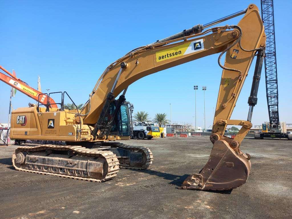 Caterpillar 350 (Abu Dhabi) Photo 9