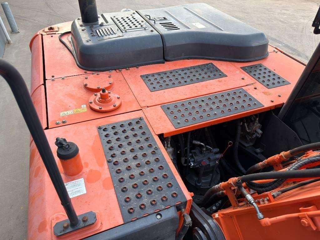 Hitachi ZX250LC-5B Long reach Photo 18