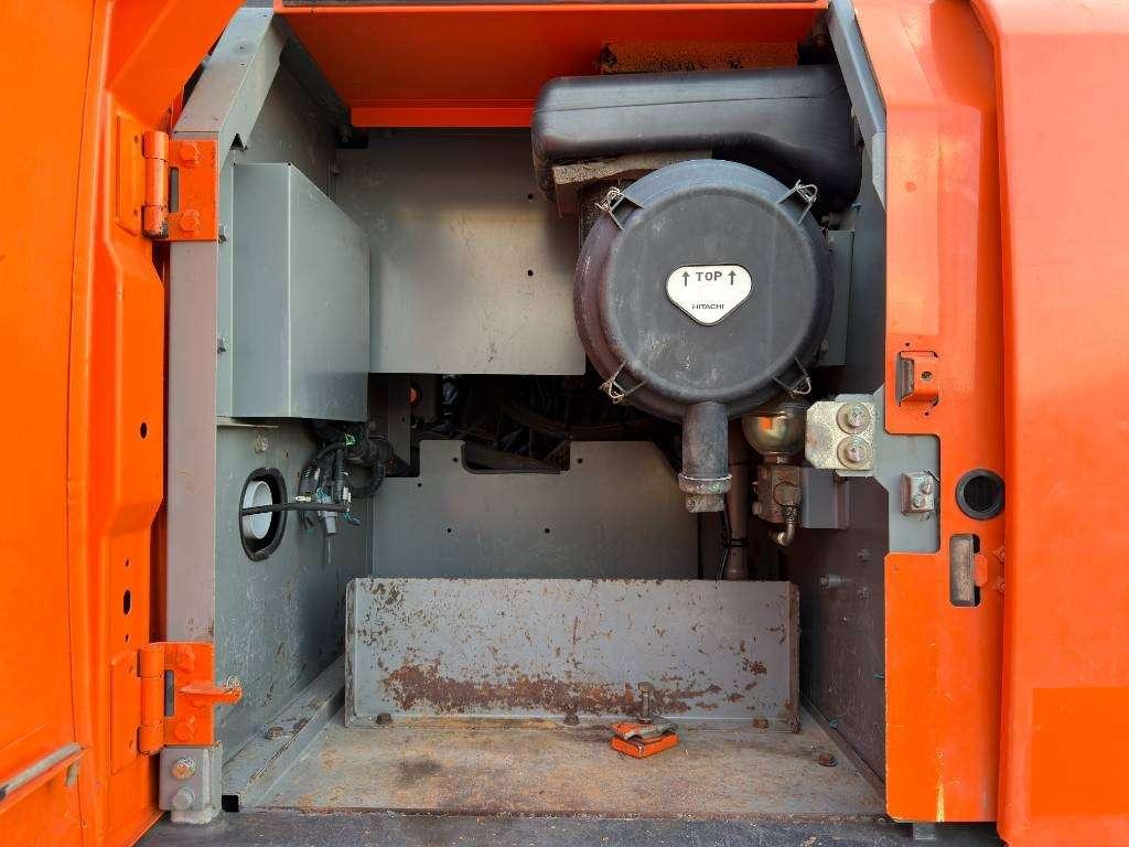 Hitachi ZX250LC-5B Long reach Photo 30