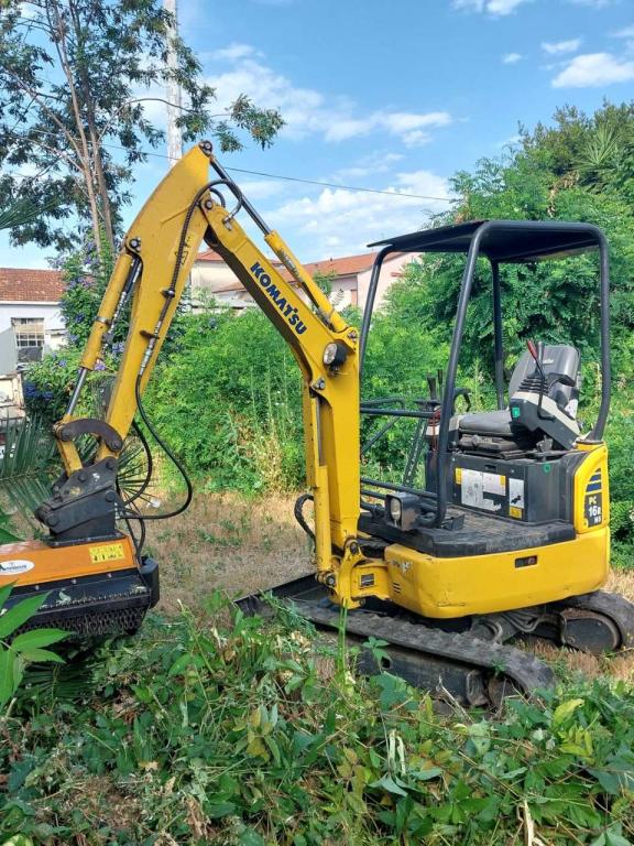 Komatsu PC16 R HS Photo 4
