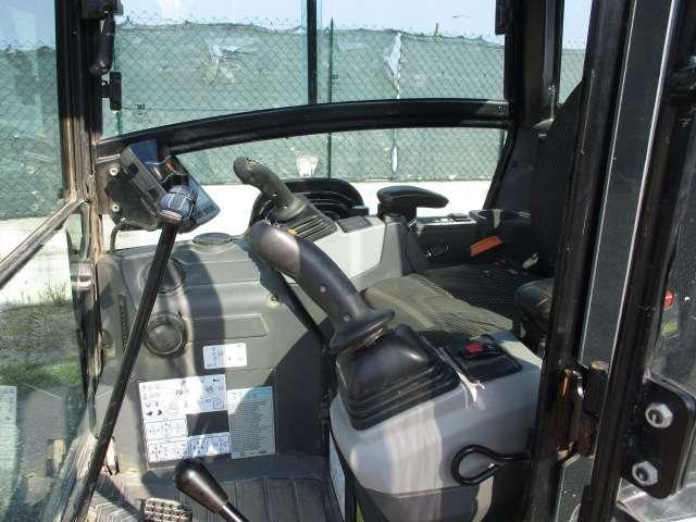 Caterpillar 302CR Photo 10
