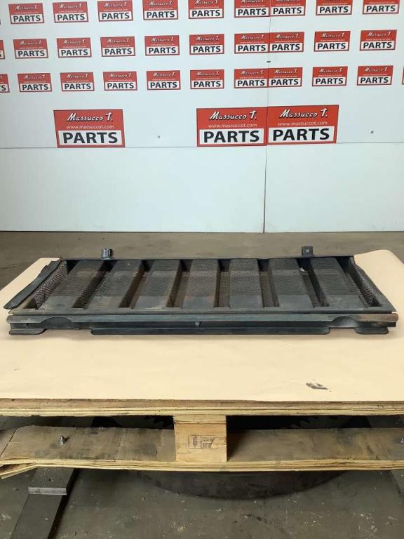 Engine hood for Bobcat 753 Photo 2