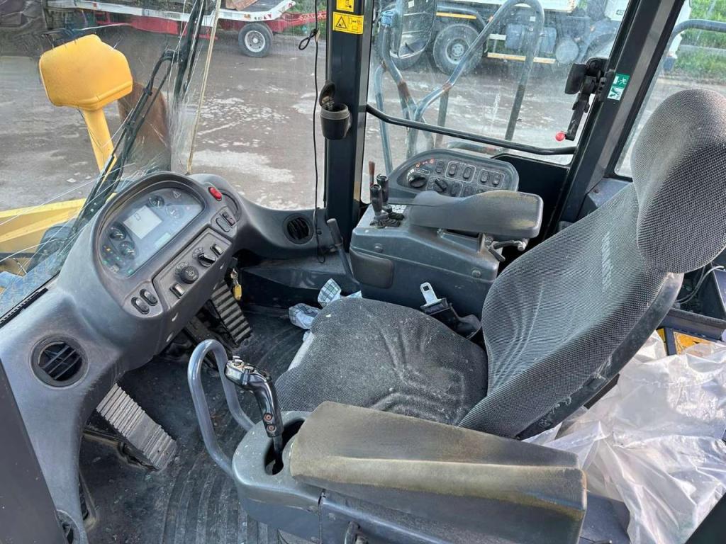 Komatsu WA 600 Photo 11