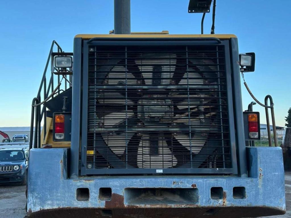 Komatsu WA 600 Photo 2