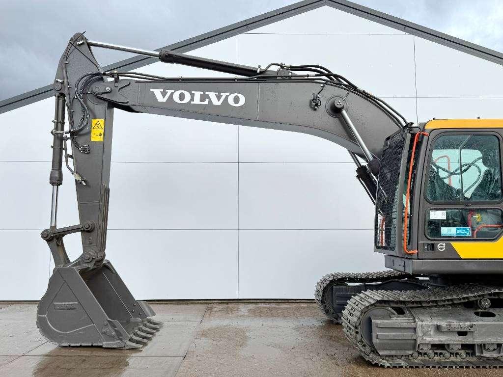 Volvo EC220D - New / Unused / 2025 Model Photo 9