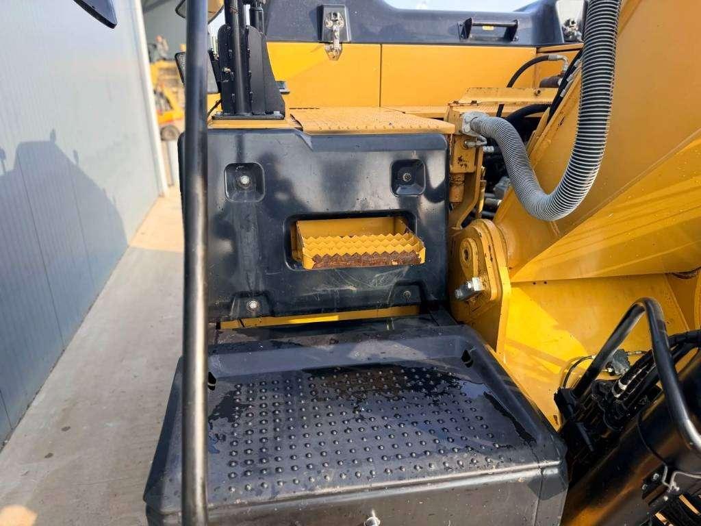Caterpillar 320E L Photo 13