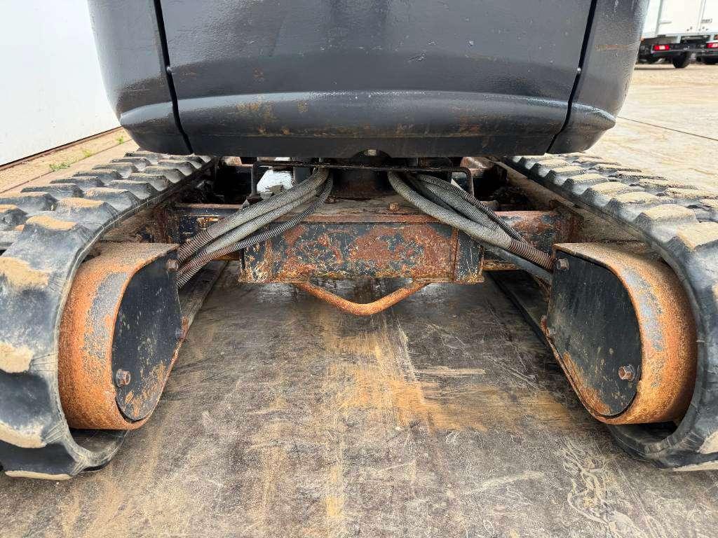 Kubota U10-3 - Hydr. Undercarriage / Hammer Lines Photo 21