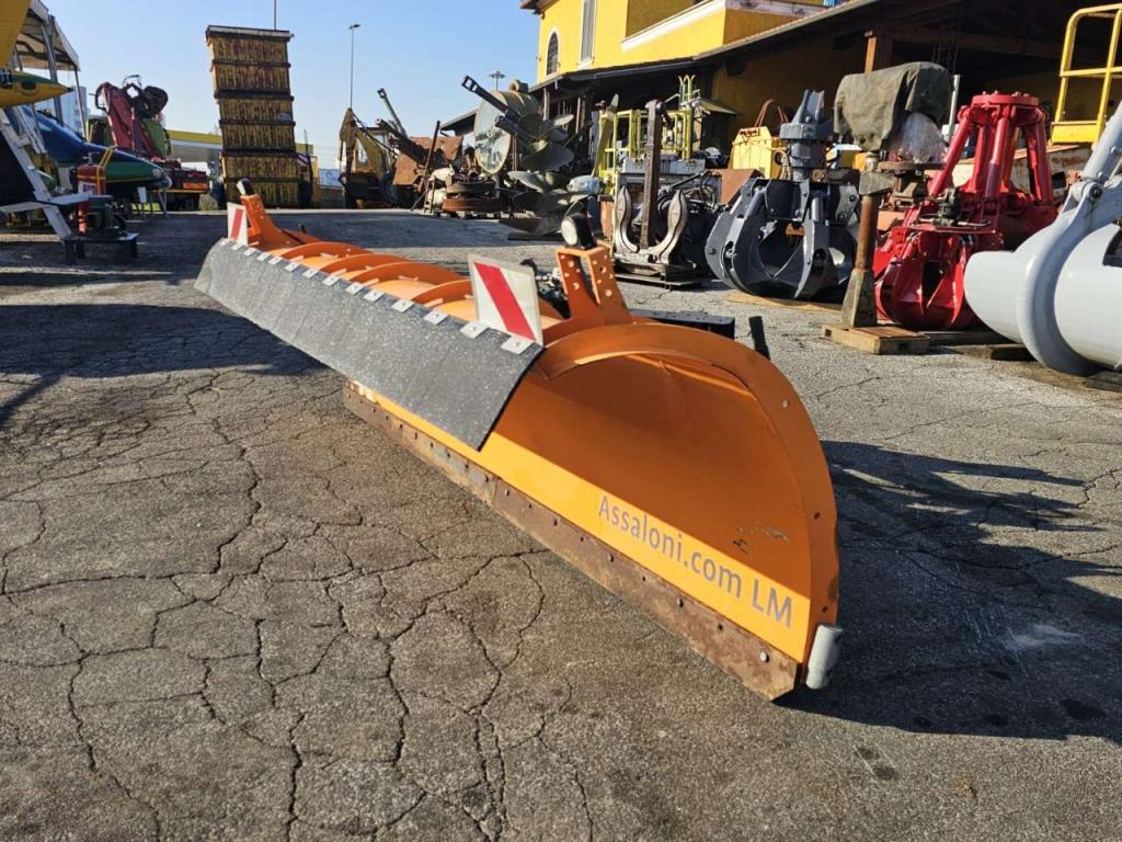Bucher LM32 Photo 9