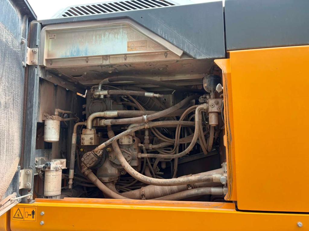 Liebherr R945 S-HD Photo 29