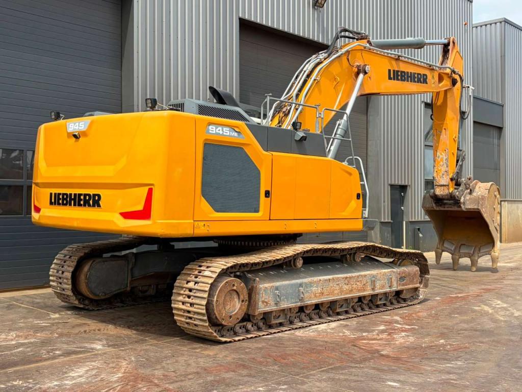 Liebherr R945 S-HD Photo 5