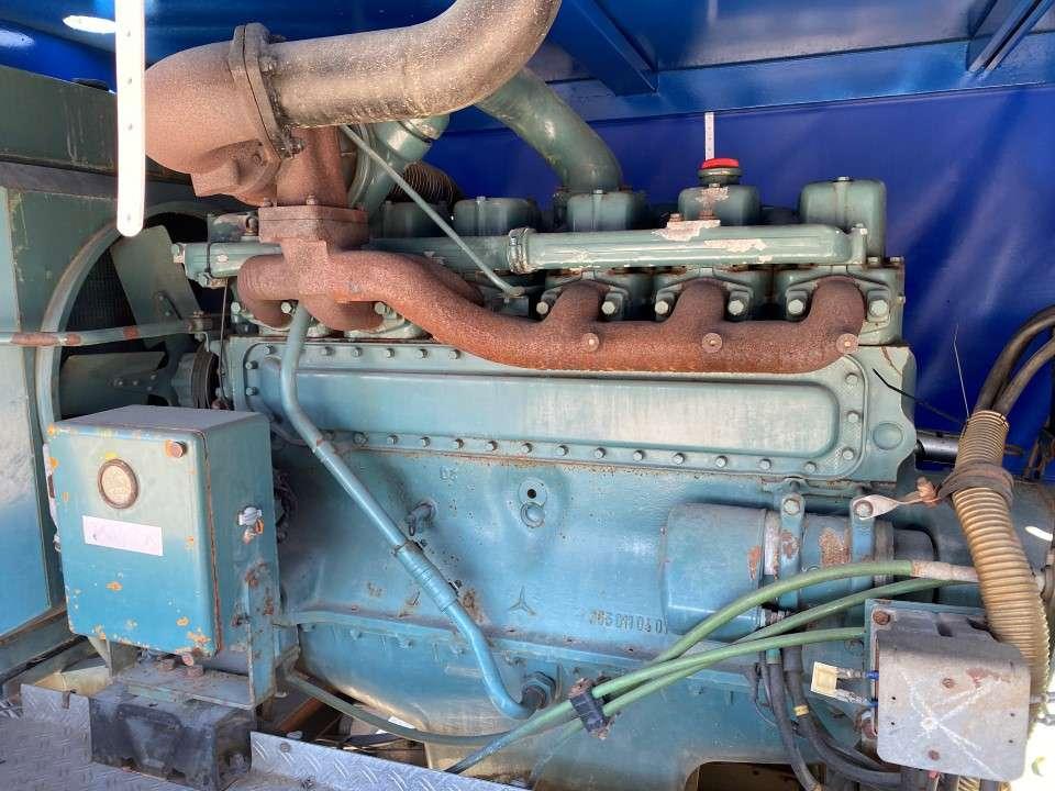 Mercedes-Benz UNIMOG Photo 10