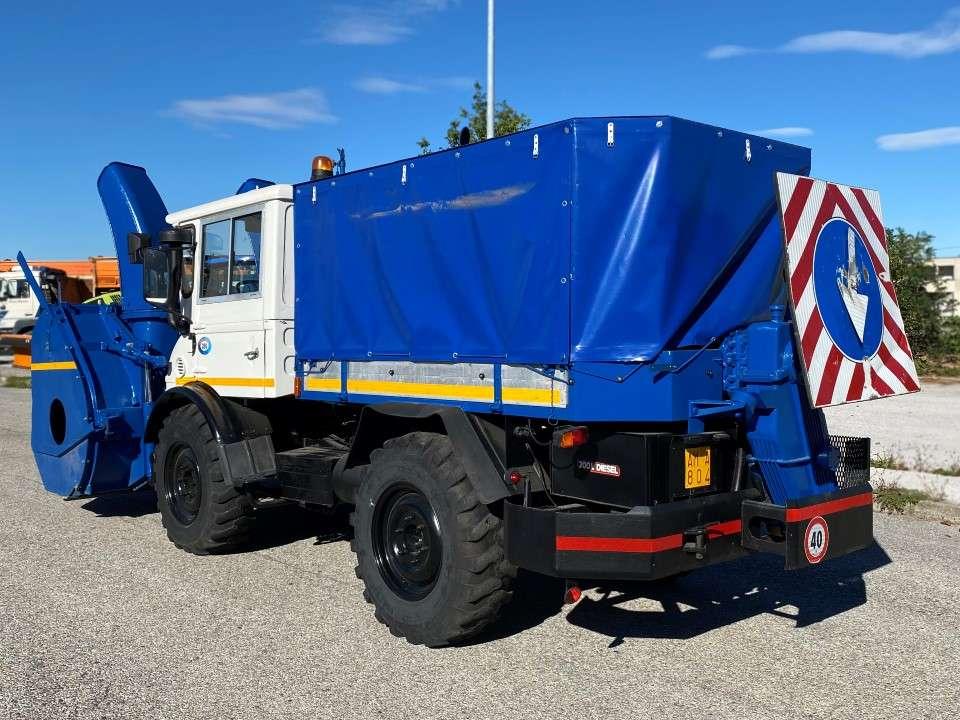 Mercedes-Benz UNIMOG Photo 3