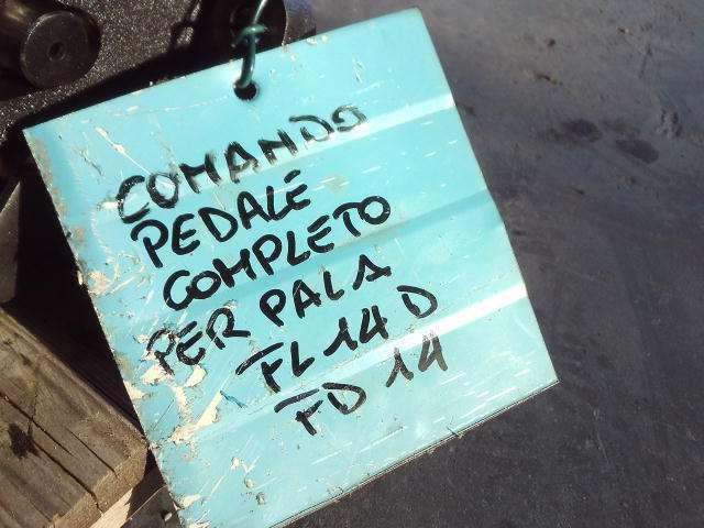 Pedal control for Fiat Allis FL14D - FD14 Photo 4