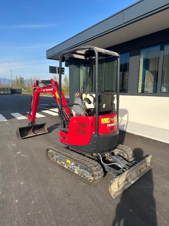 Yanmar Vio 17 Photo 6
