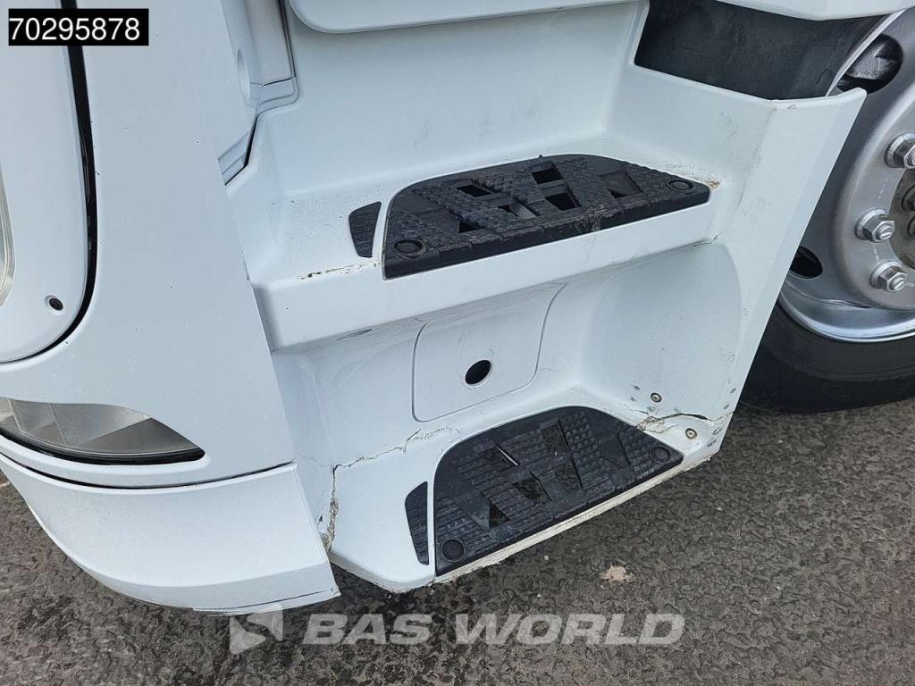 Mercedes-Benz Actros 1843 4X2 Retarder Euro 6 Lohr Aufbau Photo 22