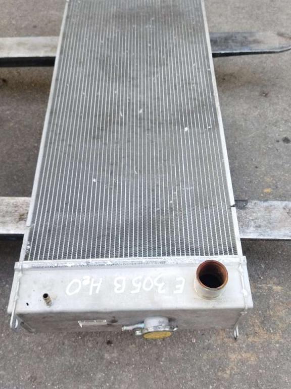 Water radiator for New Holland E 305 B Photo 2