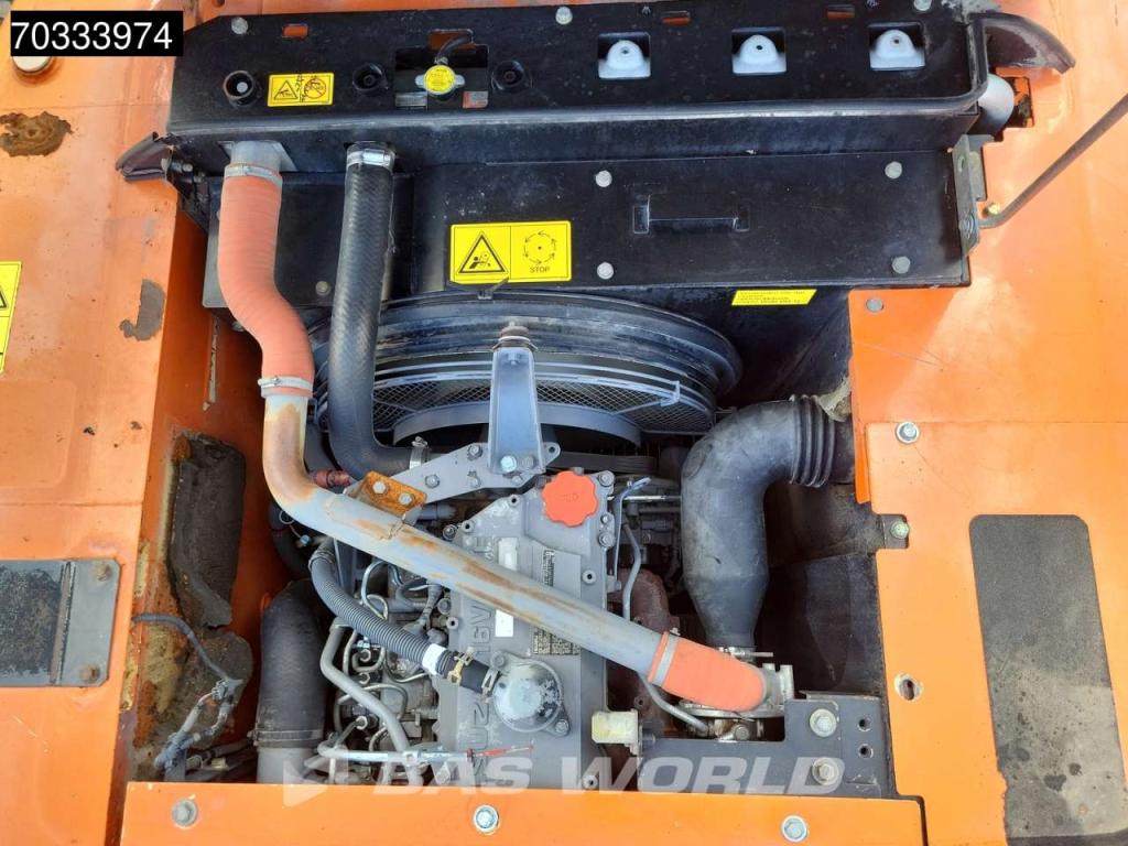 Hitachi ZX210W -3 Photo 12