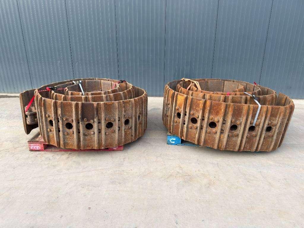 Undercarriage for Caterpillar 349E / 352F - 600mm Photo 1