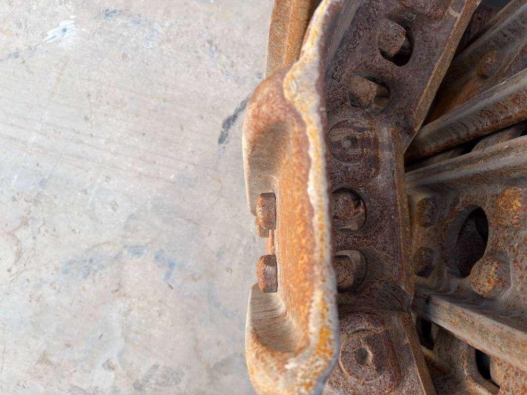 Undercarriage for Caterpillar 349E / 352F - 600mm Photo 15