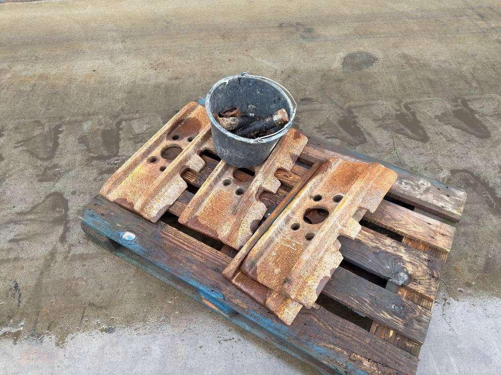 Undercarriage for Caterpillar 349E / 352F - 600mm Photo 17