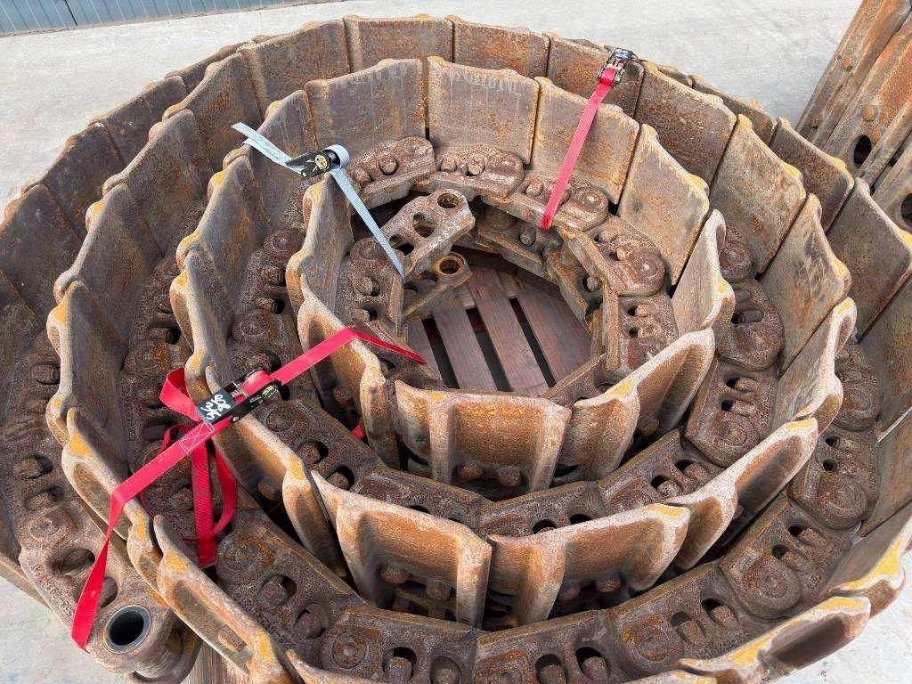 Undercarriage for Caterpillar 349E / 352F - 600mm Photo 2