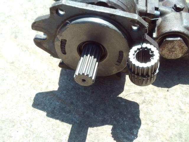 Hydraulic pump for Fiat Hitachi W170 Photo 5