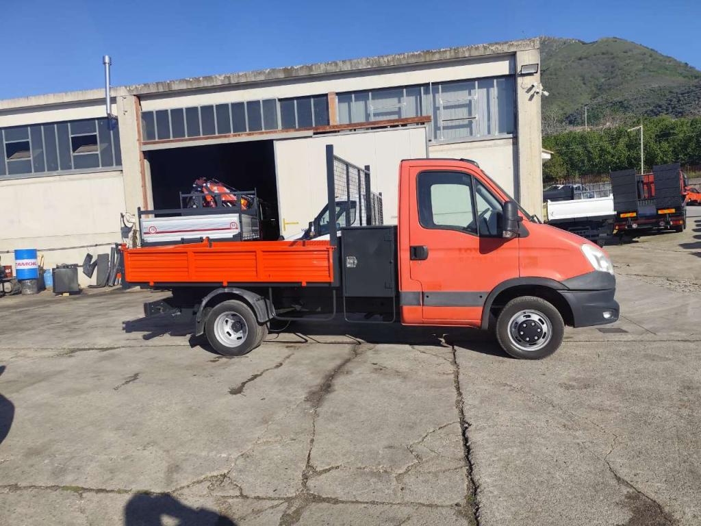 Iveco DAILY 35C13 Photo 17