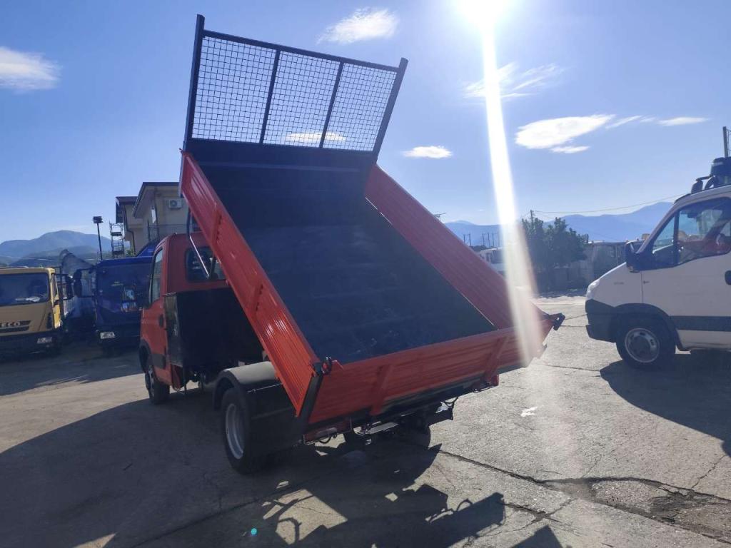 Iveco DAILY 35C13 Photo 3