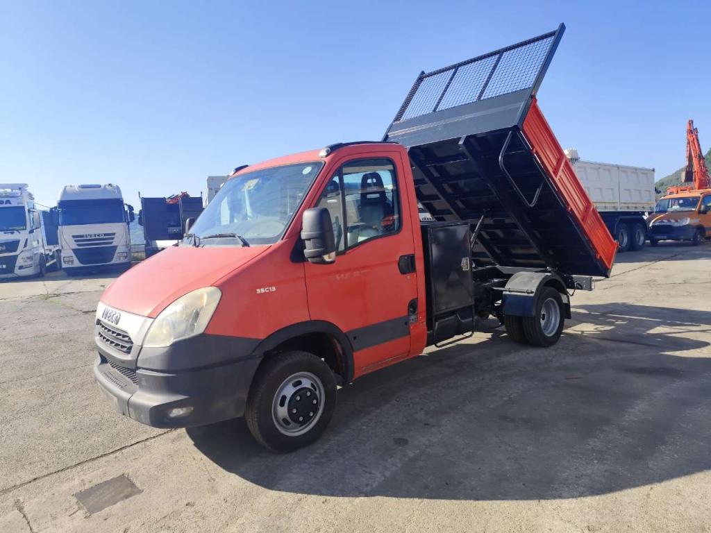 Iveco DAILY 35C13 Photo 8