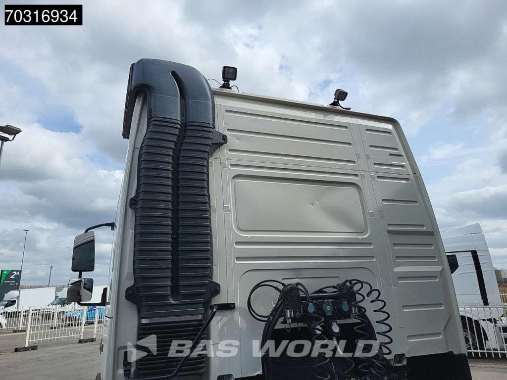 Volvo FM 460 4X2 Retarder ACC Photo 11