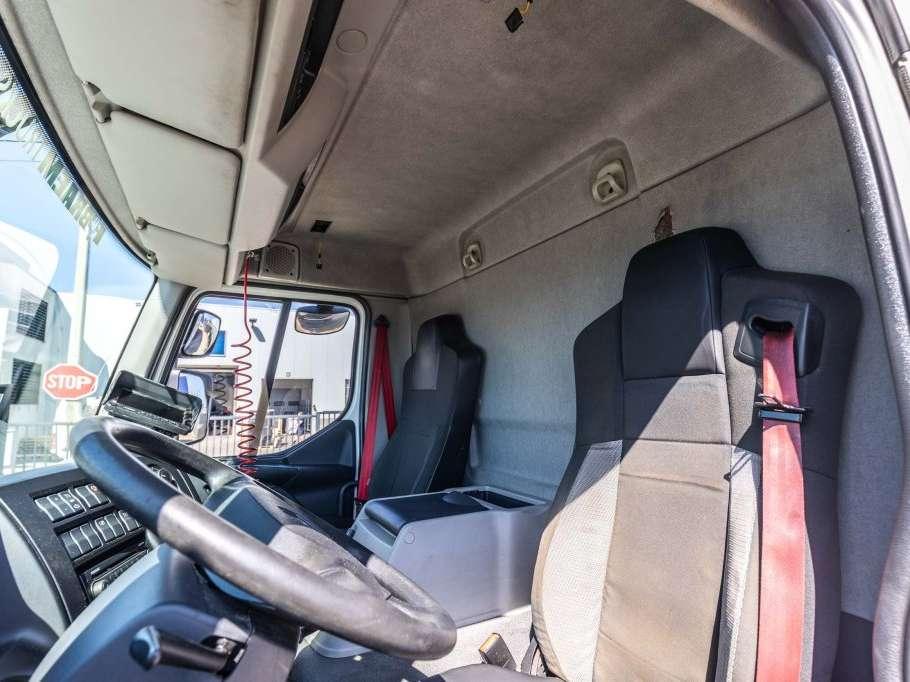 Renault D 18 250 DXI + DHOLLANDIA 1.5T. Photo 11