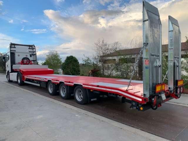 Bertoja Flatbed semi-trailer Photo 4