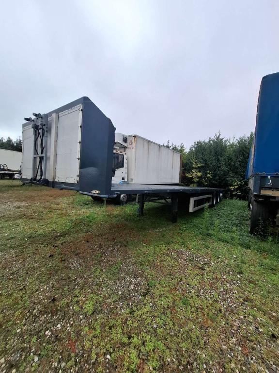 Miele Flatbed semi-trailer Photo 2