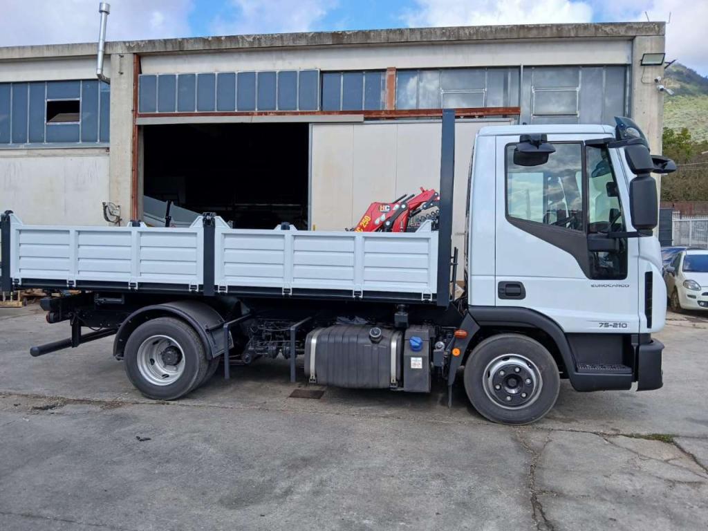 Iveco EUROCARGO 75-210 Photo 19