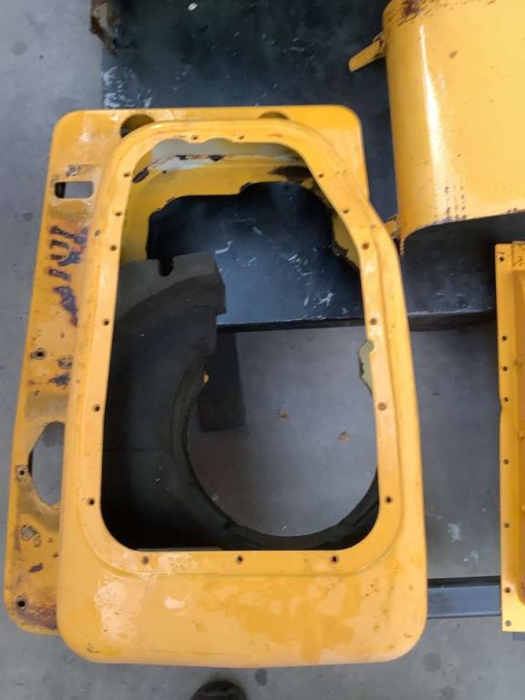 Hood and body panel for Haulotte H15 SDX Photo 5