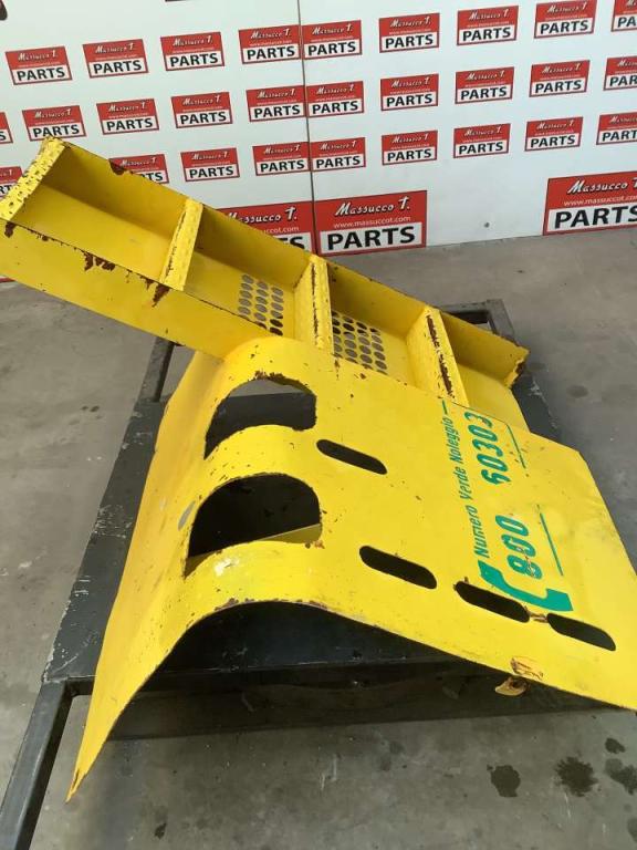 Hood and body panel for Haulotte H15 SDX Photo 7