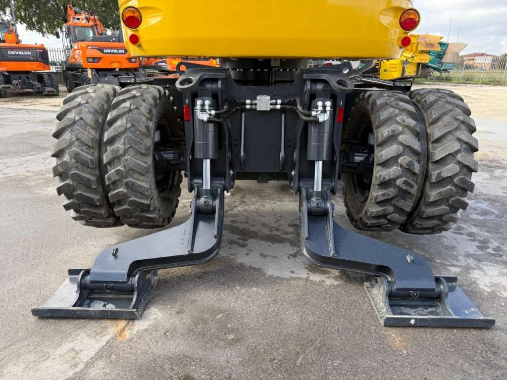 Komatsu PW138 MR-11EO Photo 10