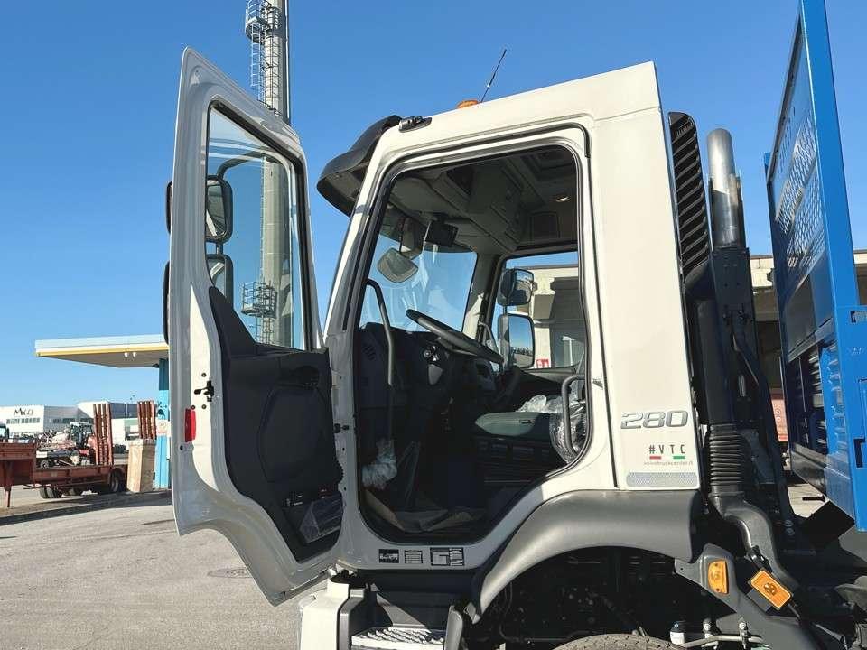 Volvo FL280 4x4 Photo 10