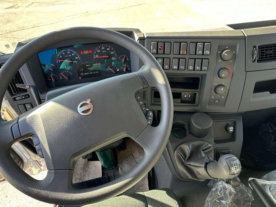 Volvo FL280 4x4 Photo 15