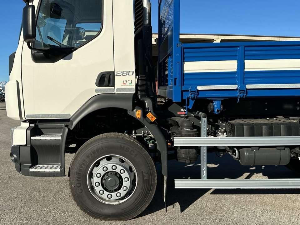 Volvo FL280 4x4 Photo 4