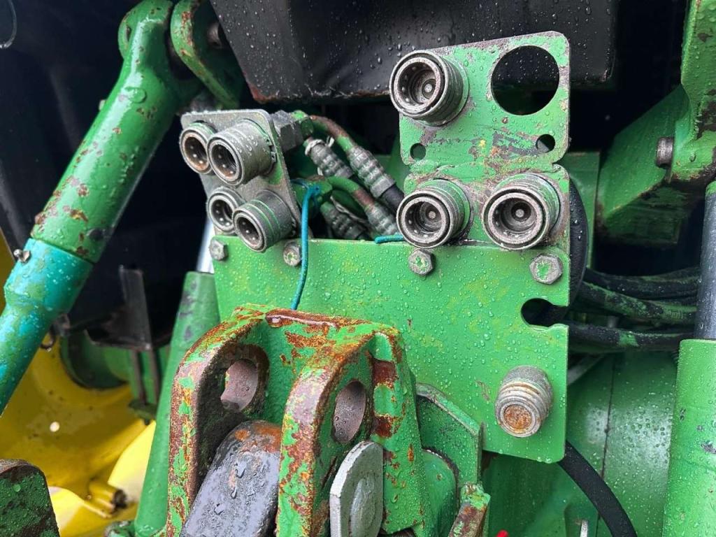 John Deere 3650 AIRCON // Front linkage Photo 18