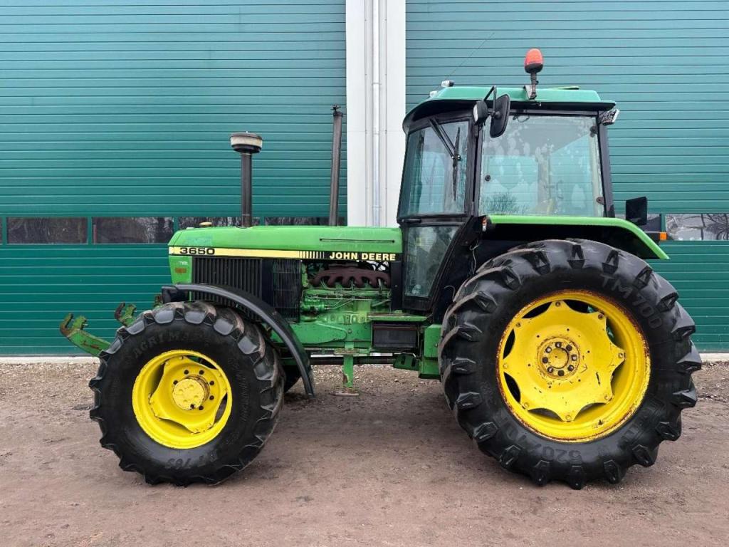John Deere 3650 AIRCON // Front linkage Photo 3