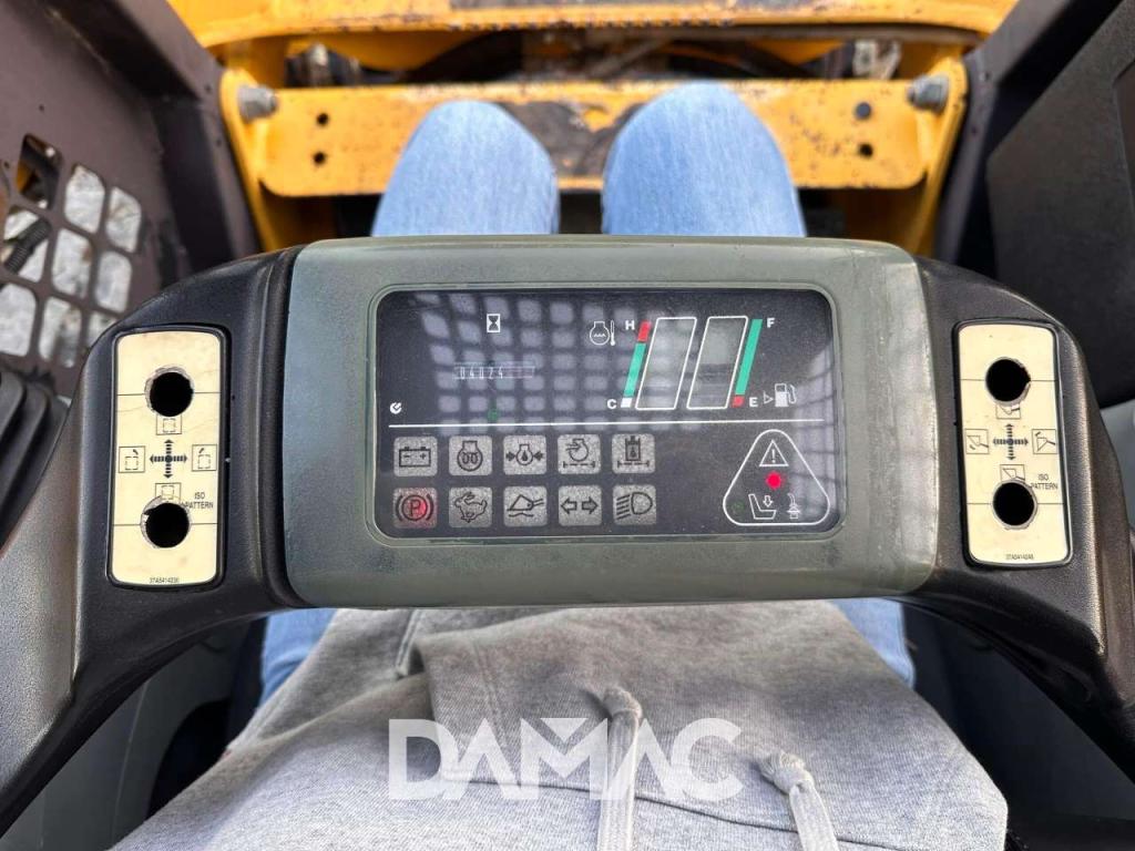 Komatsu CK20 Photo 11