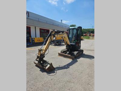 Yanmar VIO25-4 sold by Omeco Spa