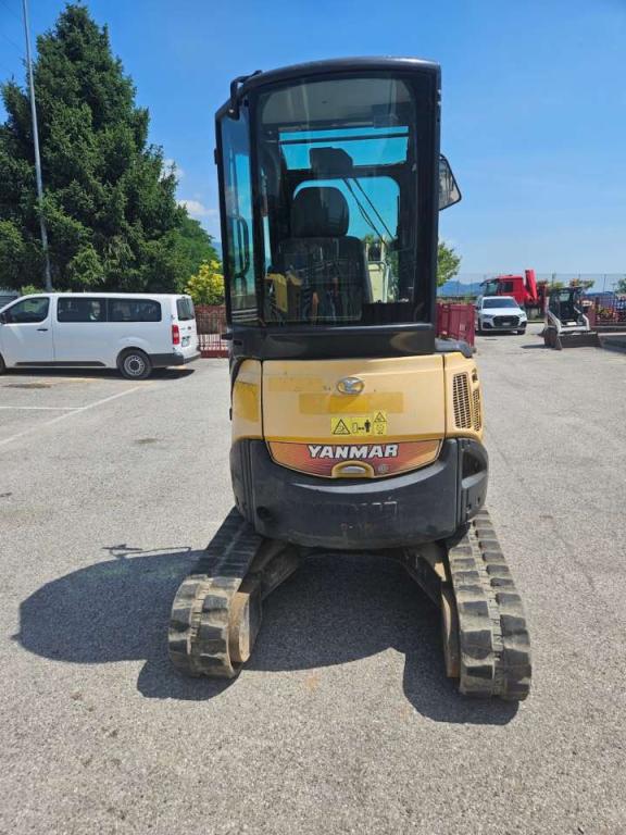 Yanmar VIO25-4 Photo 5