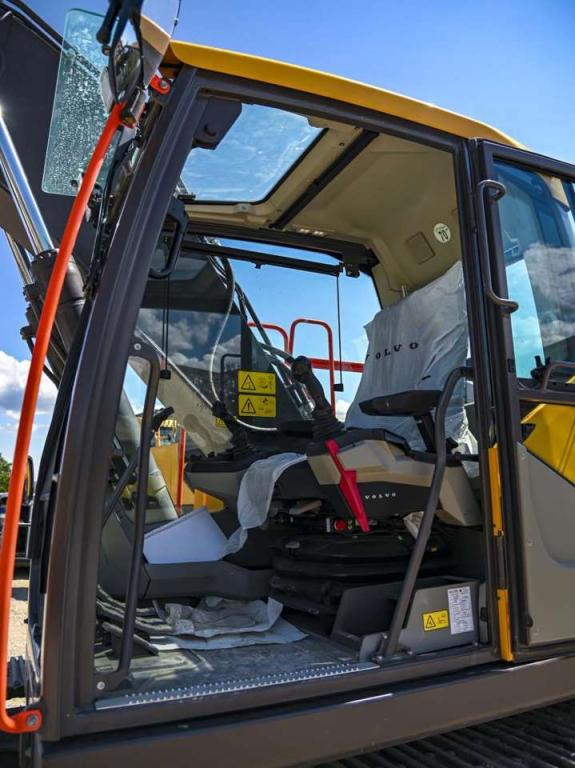 Volvo EC210FNL5 Photo 27