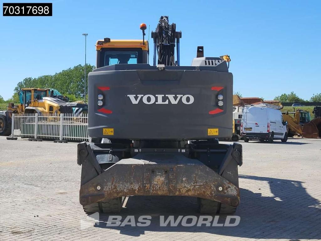 Volvo EWR150 E Outriggers + Blade Photo 7