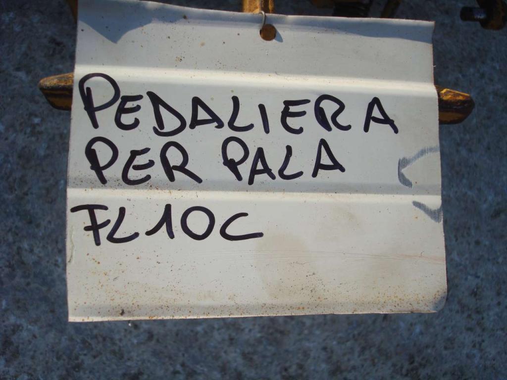 Pedal assembly for Fiat Allis FL10C Photo 3