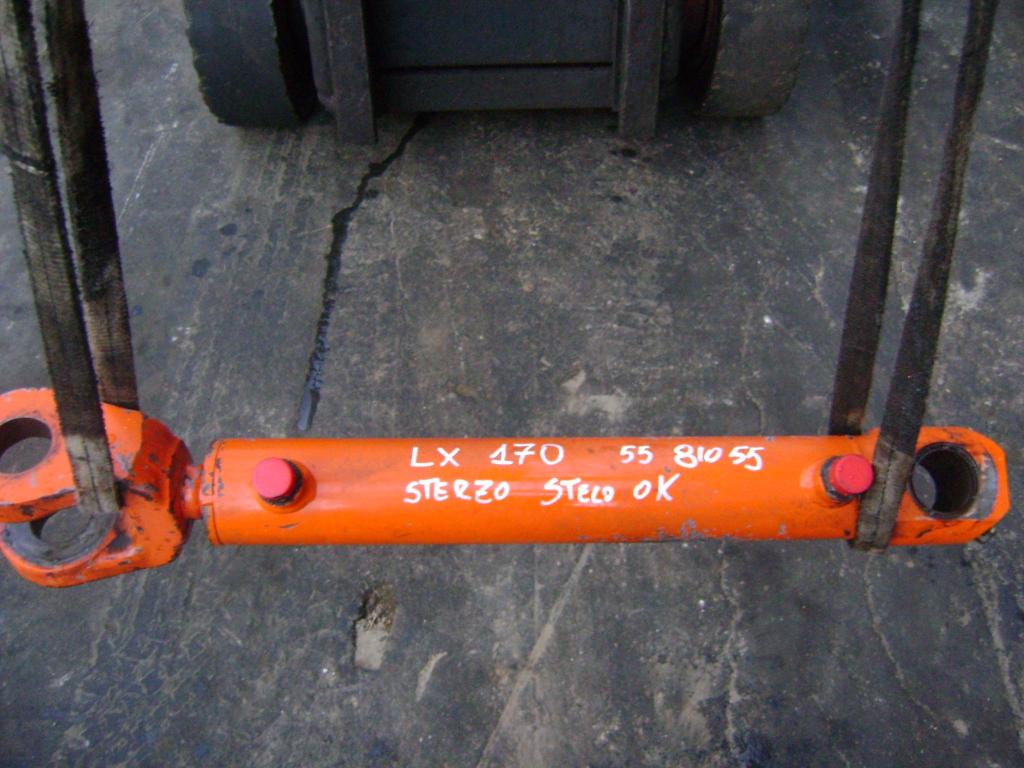 Steering piston for Hitachi Lx 170 Photo 1